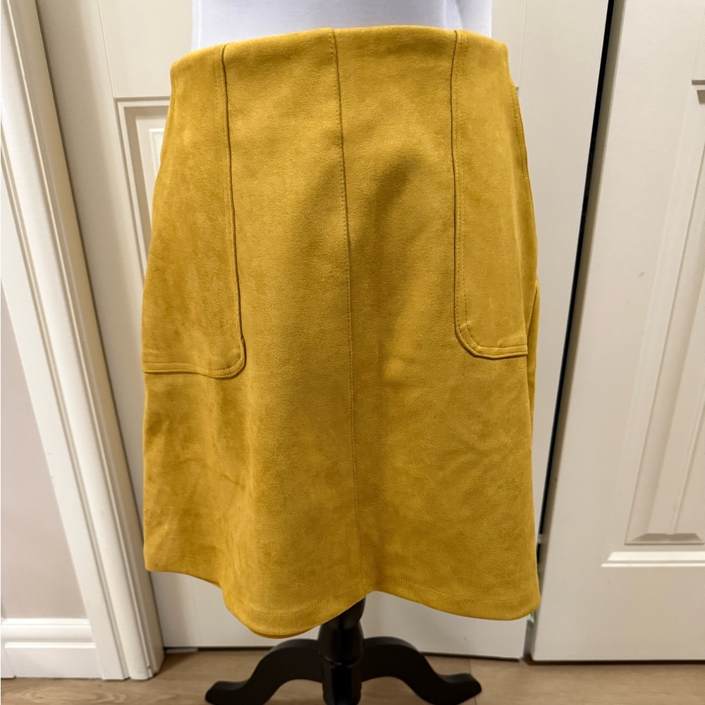 Twik by Simons Gold A-Line Suede Mini Skirt Sz M NWT